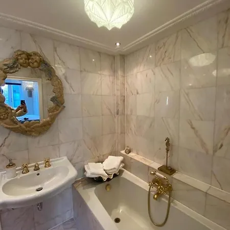 Casa Blanca Old - ألكمار